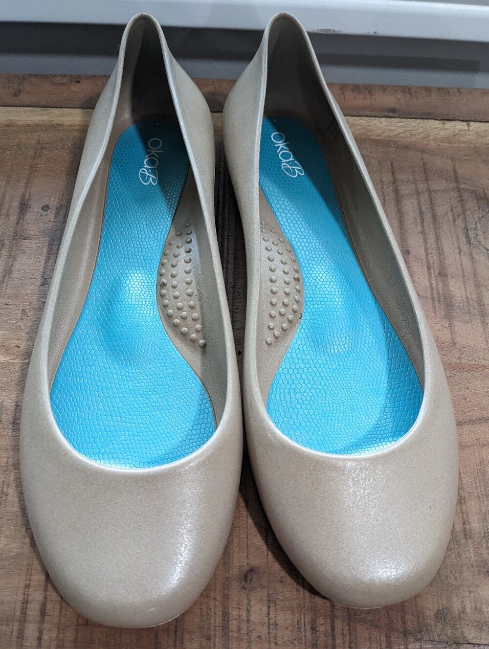 Oka-B Taylor flats Slip On Beige Minimalist Staple Wardrobe Neutral Palette Sz 9